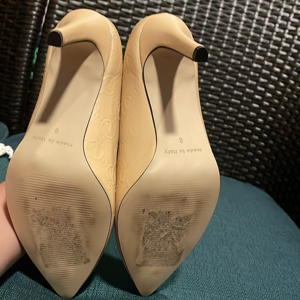 Valentino Heels Pumps Size 8 Runs Small - Picture 8 of 11